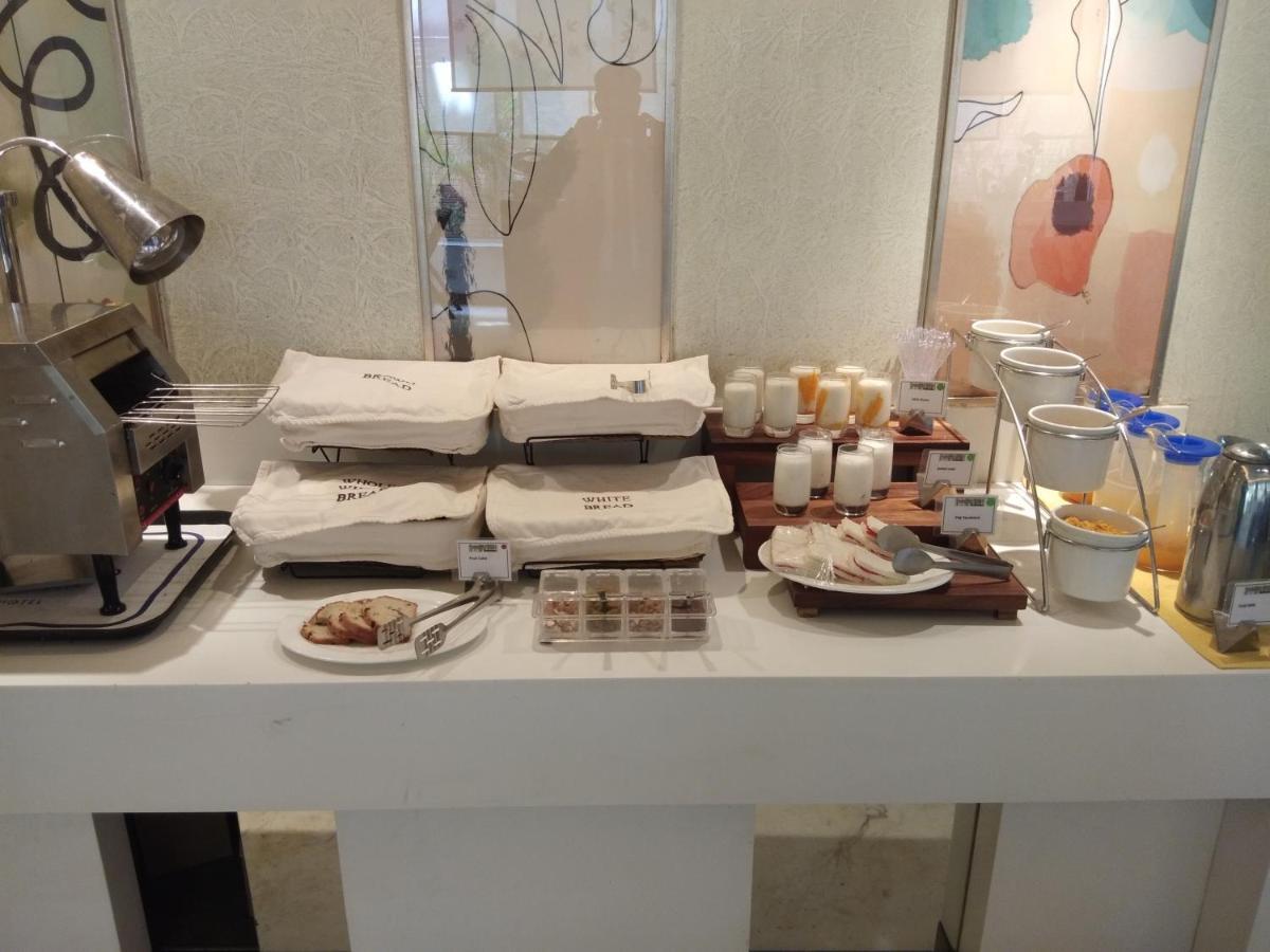 Hotel The Ashtan Sarovar Portico 4*