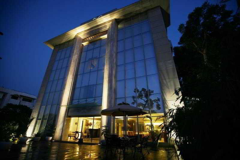 The Ashtan Sarovar Portico 4* New Delhi