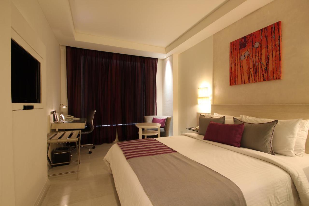 होटल The Ashtan Sarovar Portico 4*